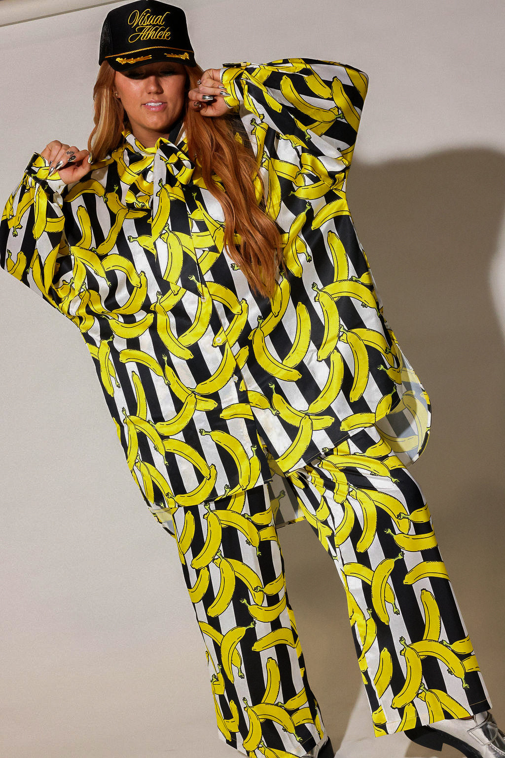 B-A-N-A-N-A-S Oversized Bow-Tie Set