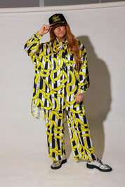 B-A-N-A-N-A-S Oversized Bow-Tie Set