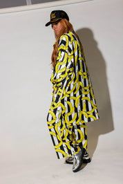B-A-N-A-N-A-S Oversized Bow-Tie Set