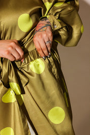 Spot On Oversized Bow-Tie Set