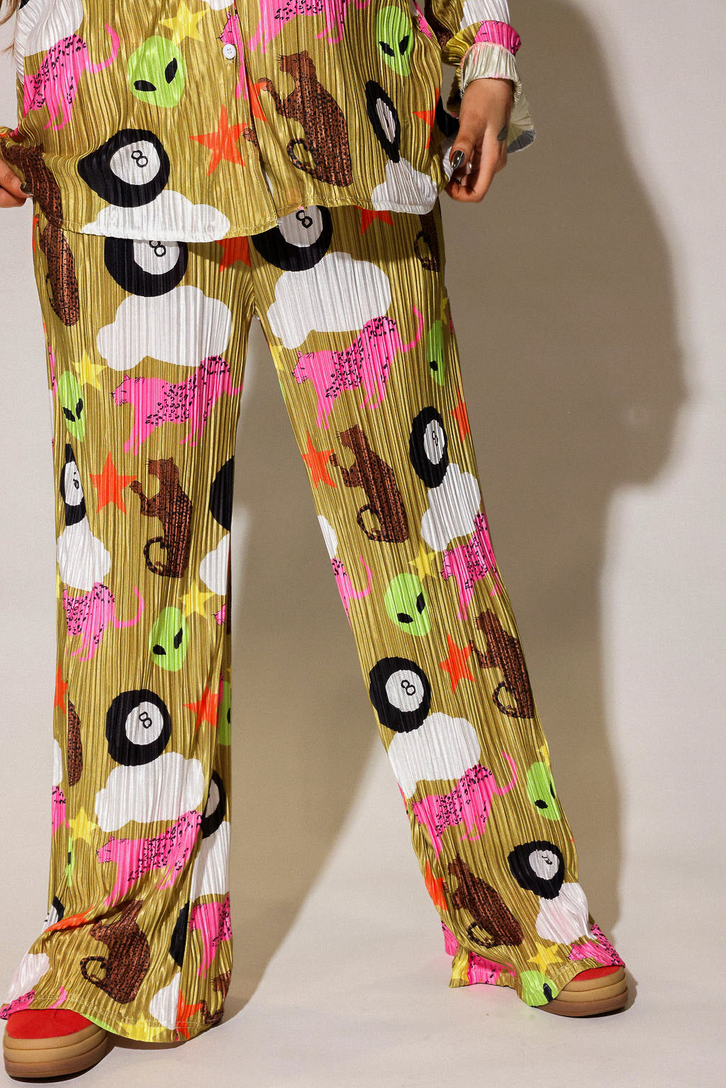 We Come in Peace Plissé Set **RESTOCKED**