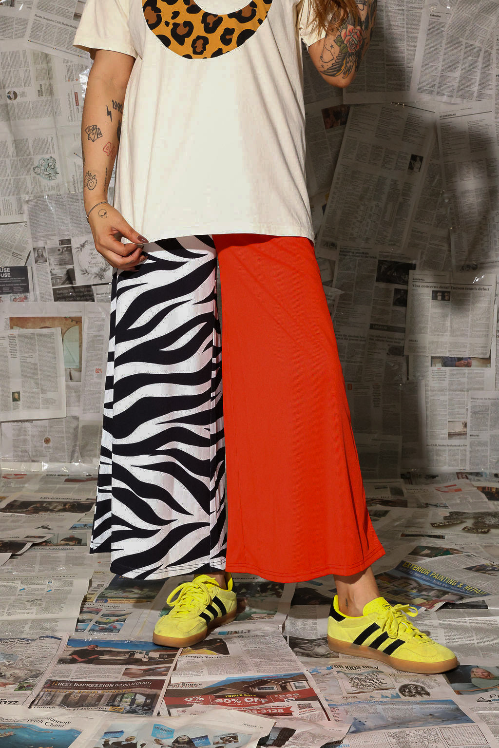 Black, White, & Red All Over Half & Half Cropped Pants (w/Pockets)