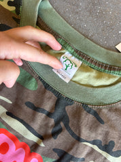 close up of XXL tag