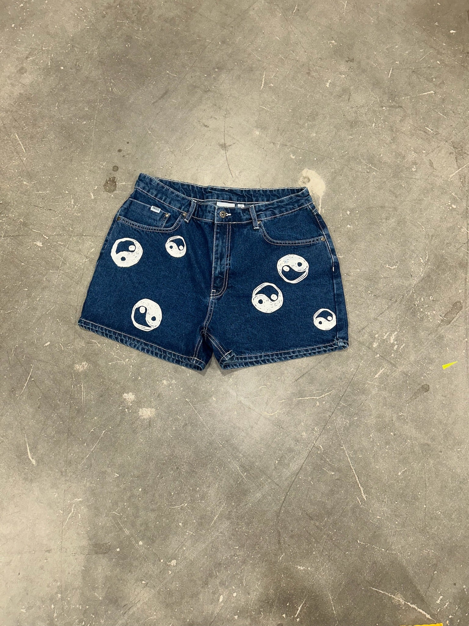 Ragged Yin Yang Shorts (Size 34) | VIP Warehouse Sale