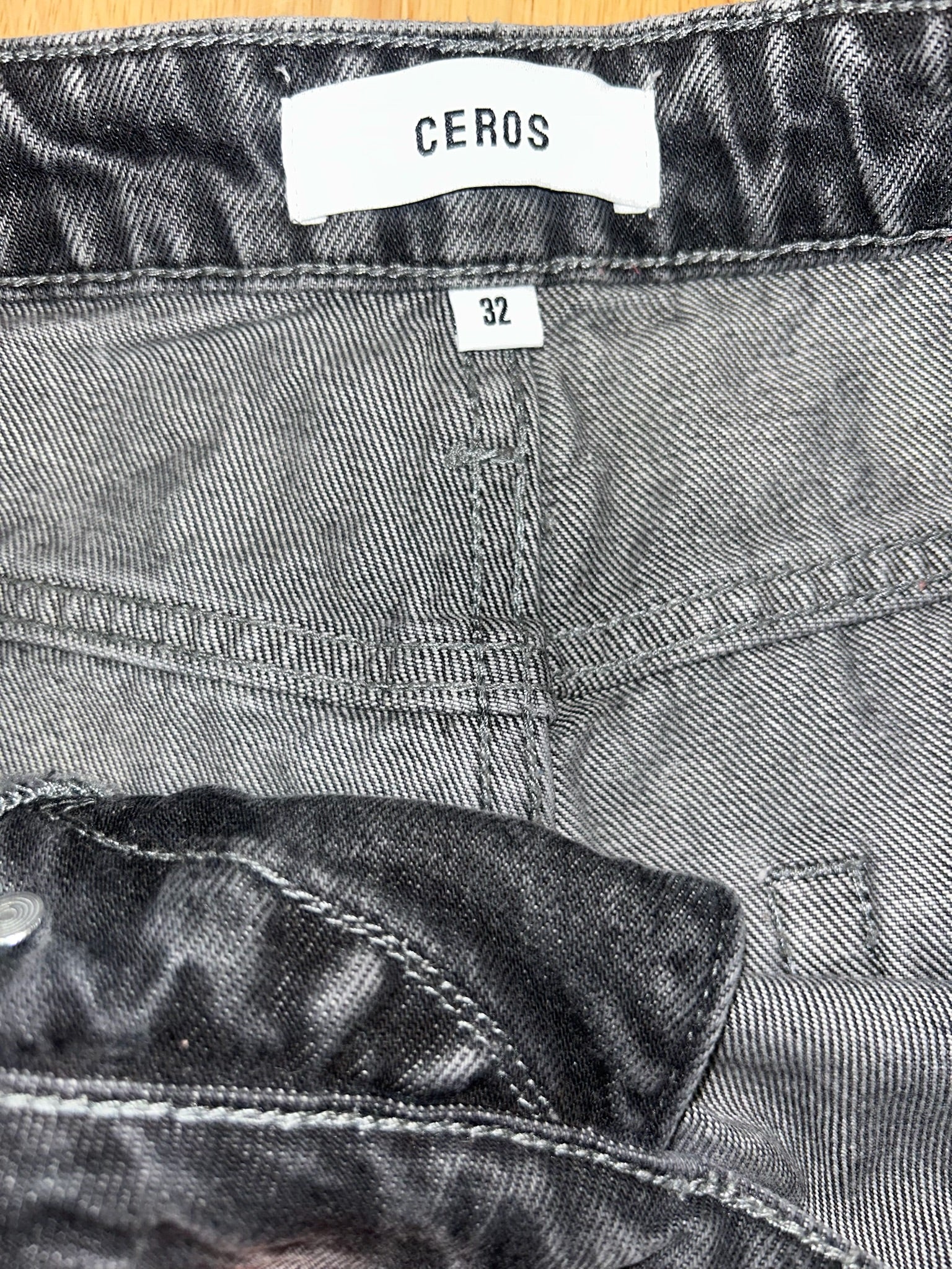Ceros Jeans (Size 32) | VIP Warehouse Sale