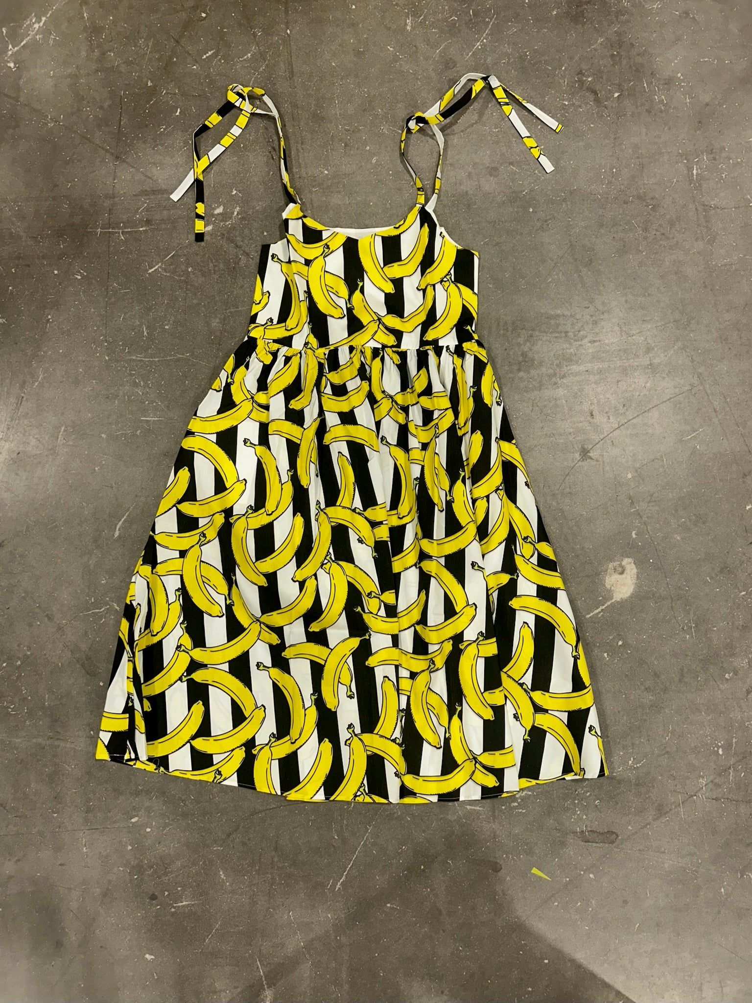 Bananas Linen Dress (Size S/M) | VIP Warehouse Sale