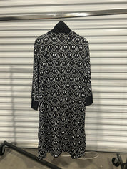 Smiley Duster (Size L/XL) | VIP Warehouse Sale