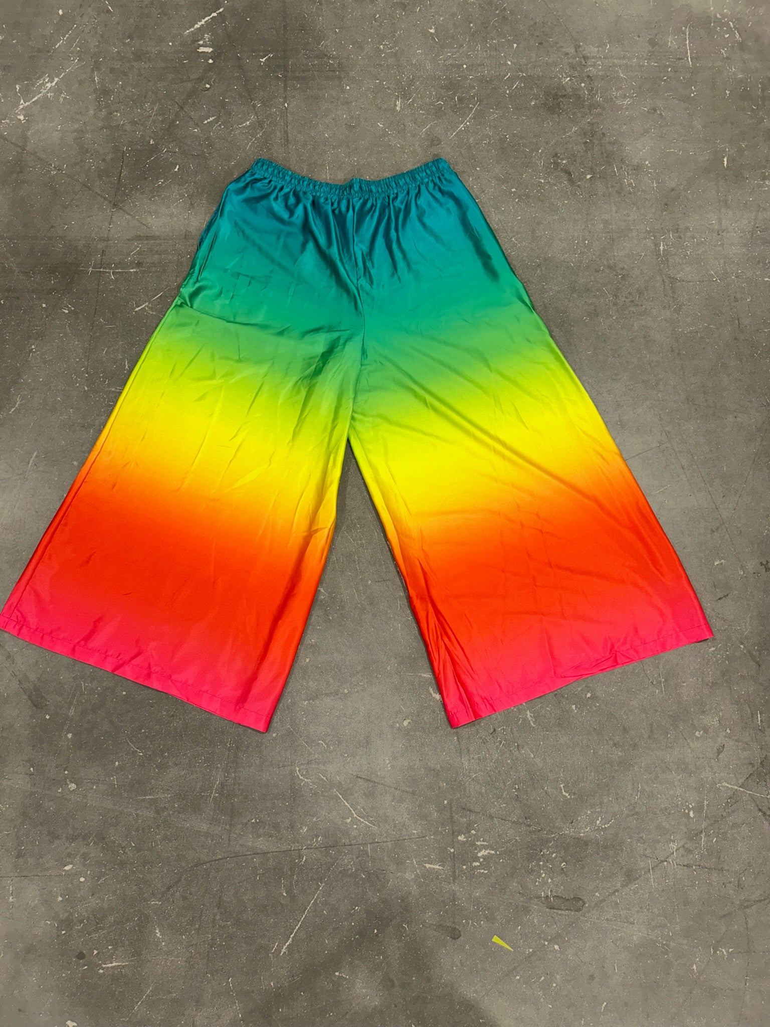 Malibu Gradient Wide-Leg Pant (Size L/XL) | VIP Warehouse Sale