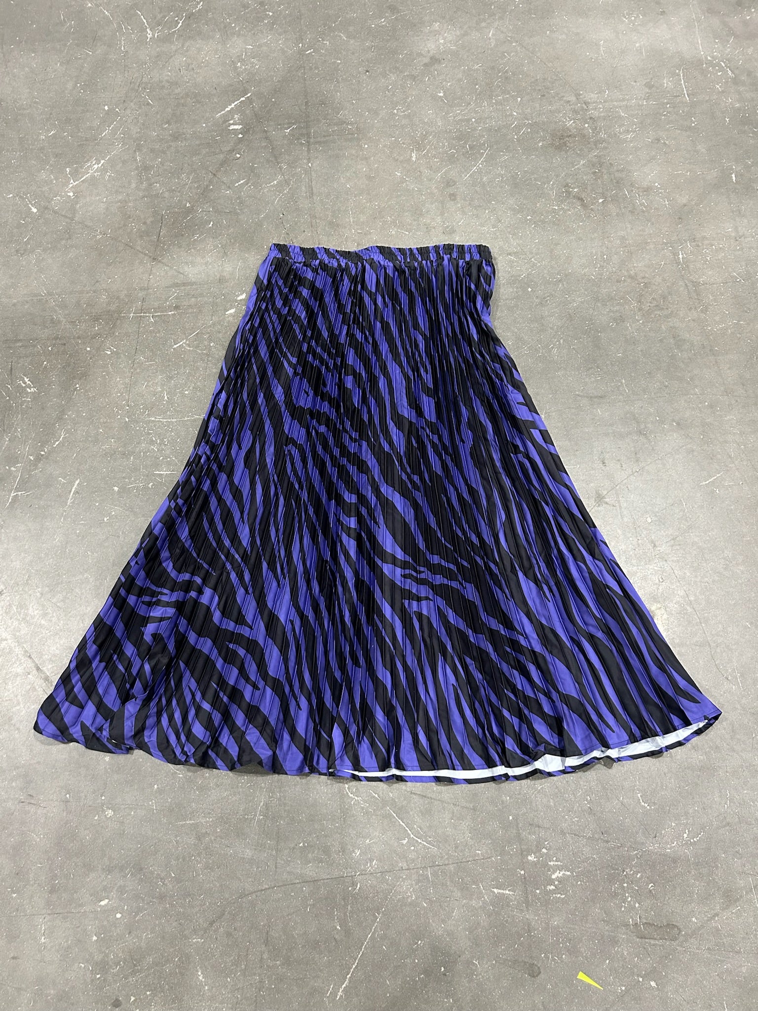Midnight Zebra Plisse Skirt (Size L/XL) | VIP Warehouse Sale