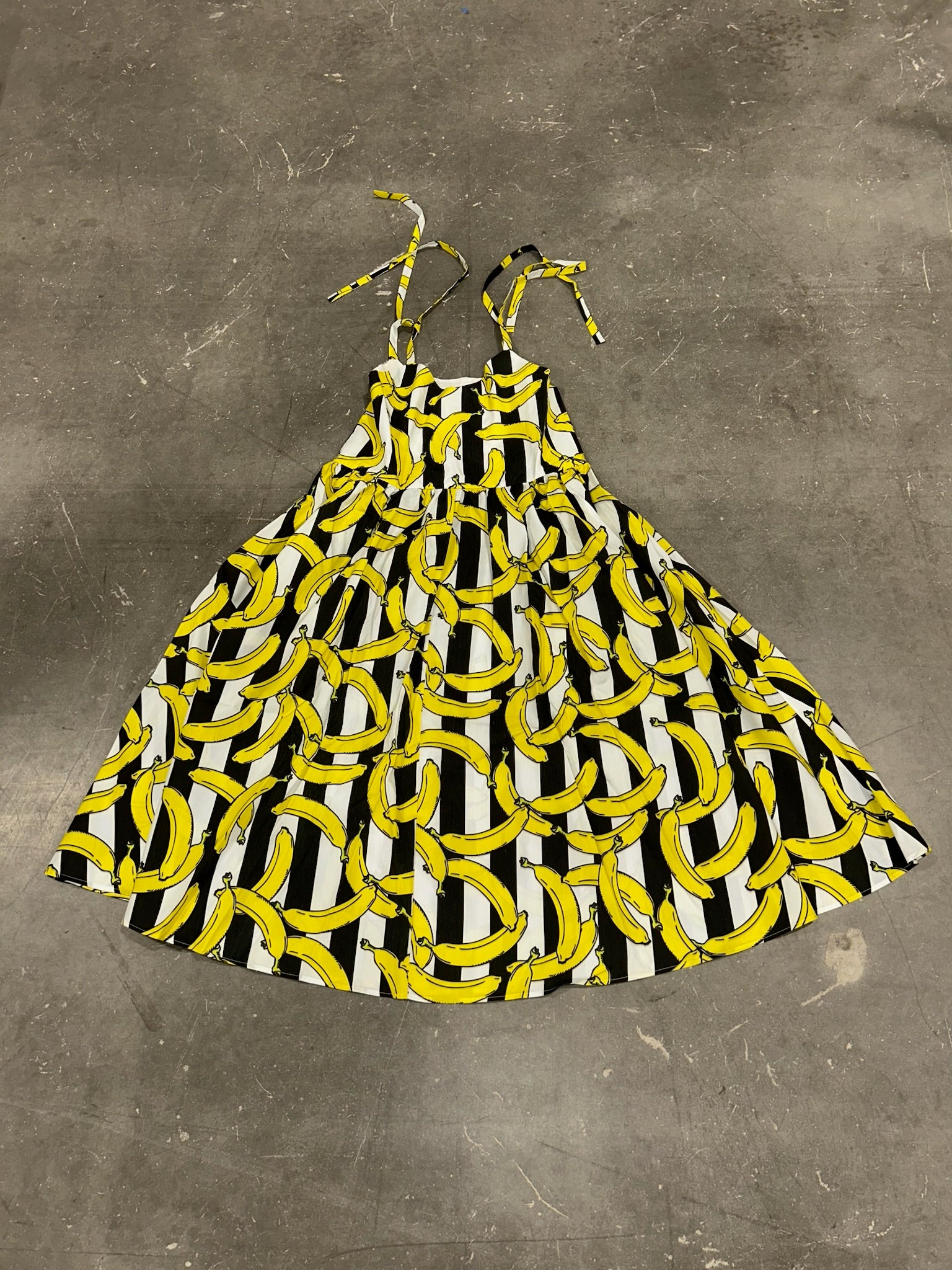 Bananas Linen Dress (Size L/XL) | VIP Warehouse Sale