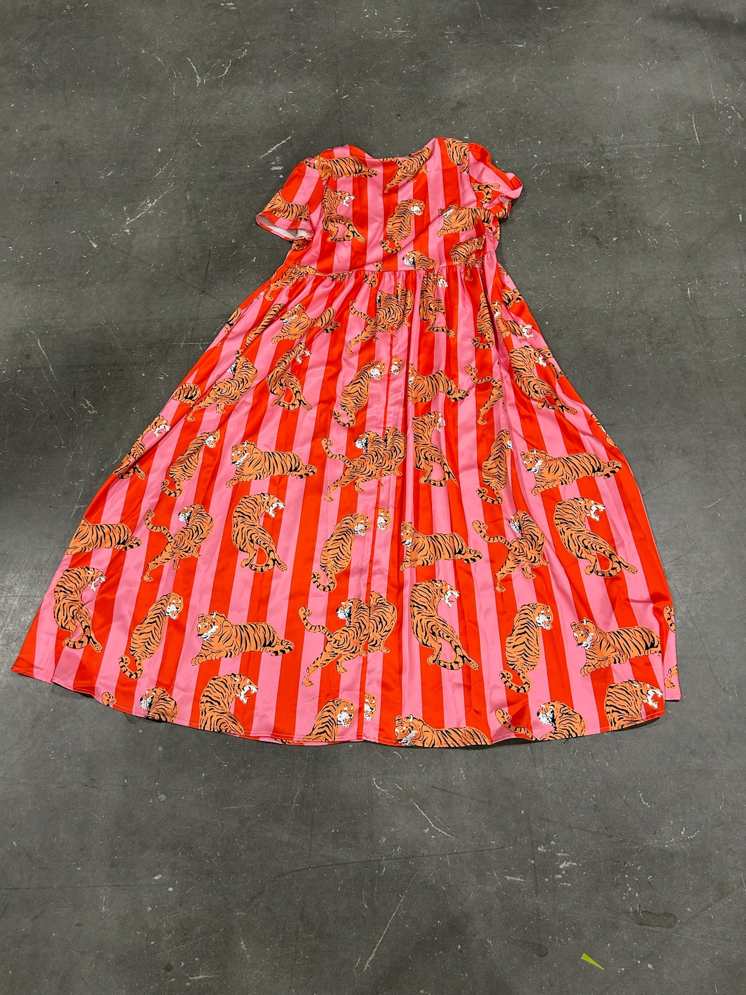 Hear me Roar (Size S/M) | VIP Warehouse Sale