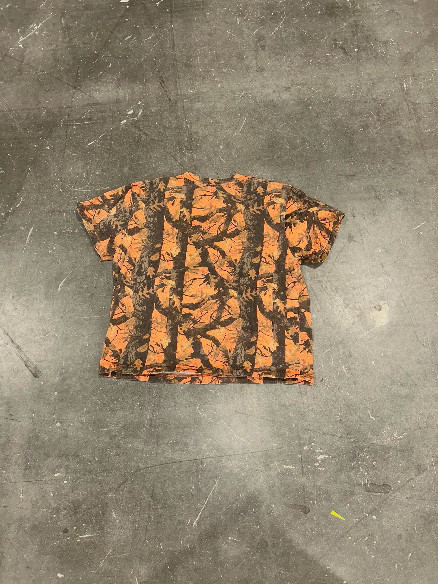 BDG Orange Camo Tee (Size XL) | VIP Warehouse Sale