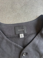 Close up of Pacsun XL tag
